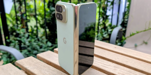 Google's Pixel 10 Pro Fold Emphasizes Durability in Latest Foldable Smartphone